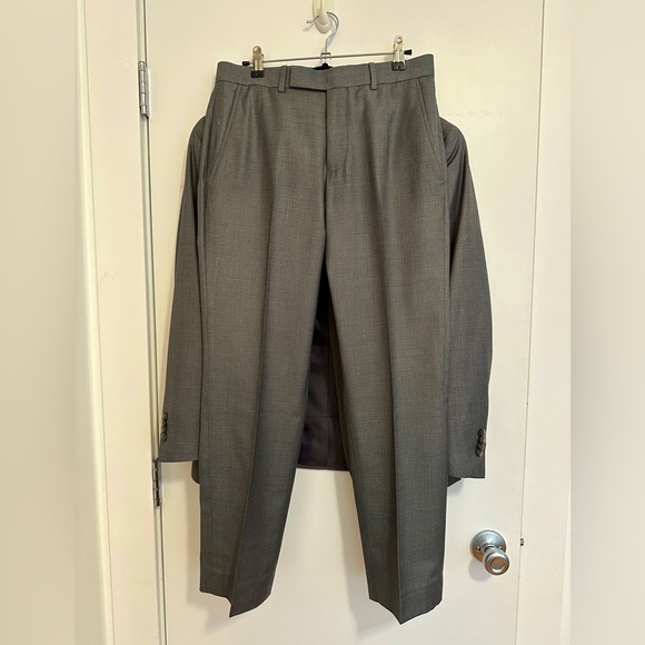 Kenneth Cole Reaction Suit Grey, Gray - Picture 1 of 7